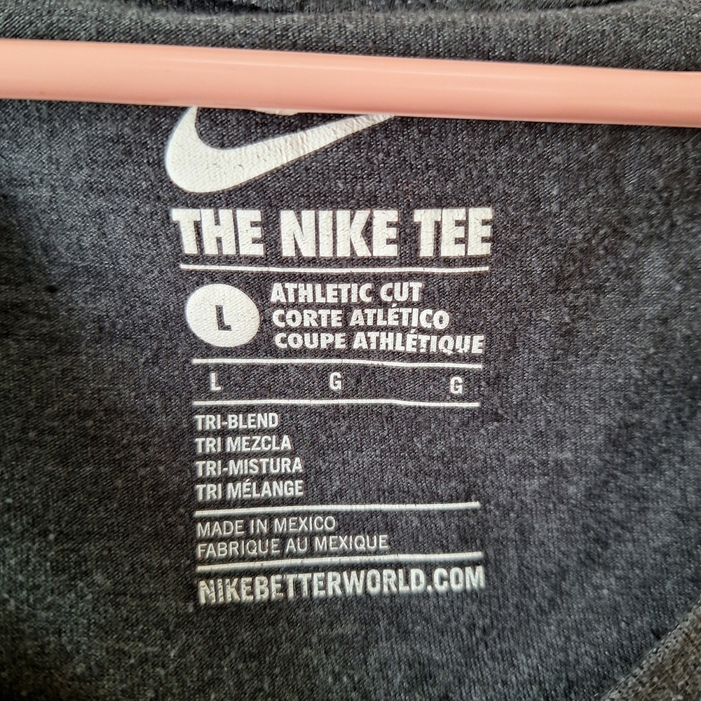 Nike Seattle Seahawks Heather Grey Salute to Service V-Neck T-shirt - Picture 5 of 12